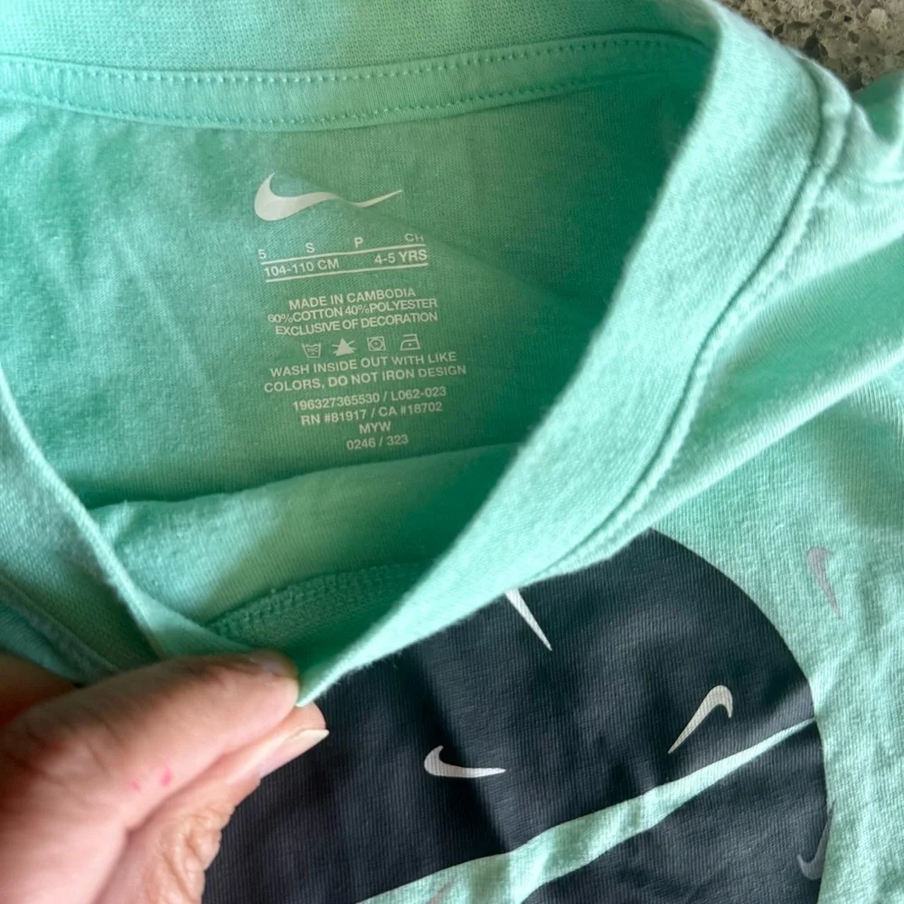 Nike l Little Girl Size Small (4Y-5Y) l Long Sleeve T-Shirt & Matching Leggings - Picture 4 of 7